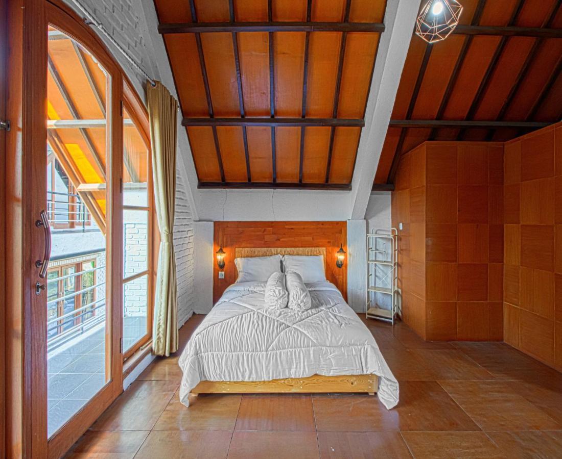 D'Journey Hotel Lembang Esterno foto