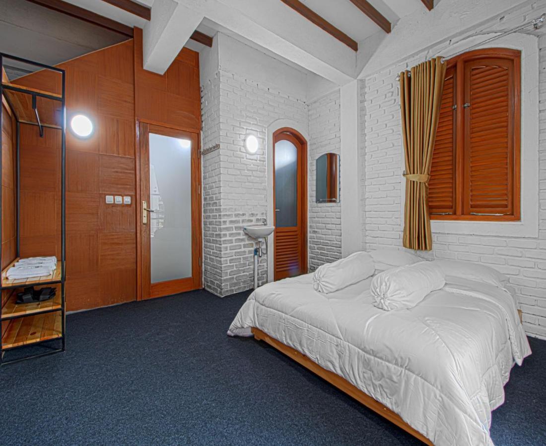 D'Journey Hotel Lembang Esterno foto