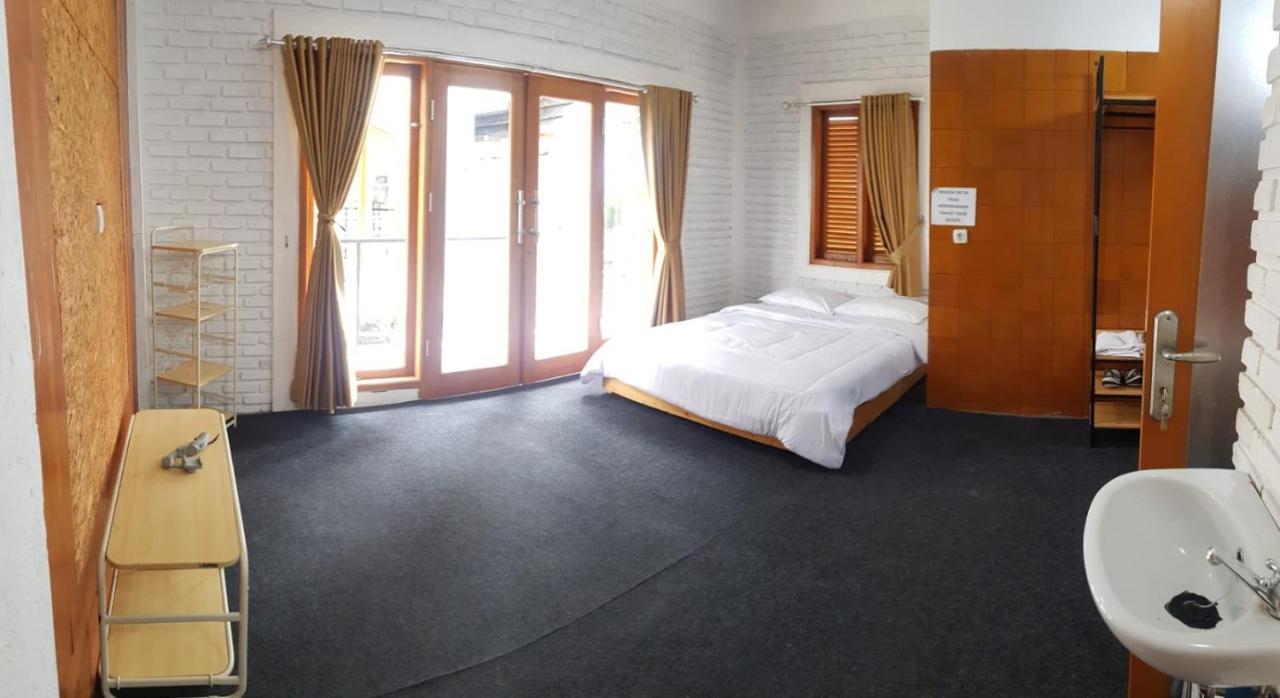 D'Journey Hotel Lembang Esterno foto